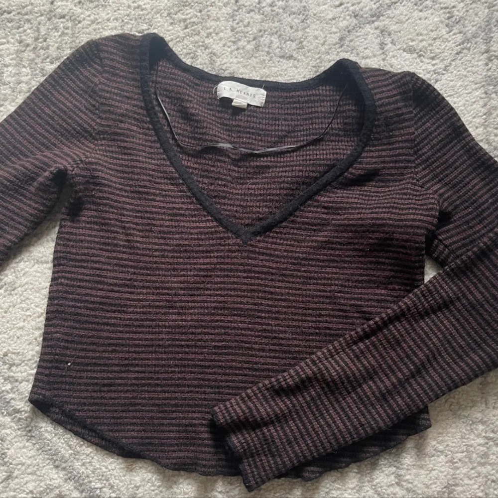 Pacsun Cropped V-Neck Sweater - Picture 6 of 6